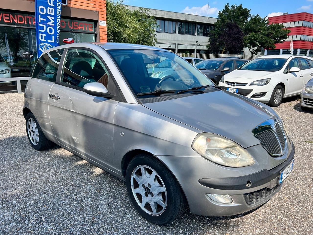 Lancia Ypsilon 1.2 Argento