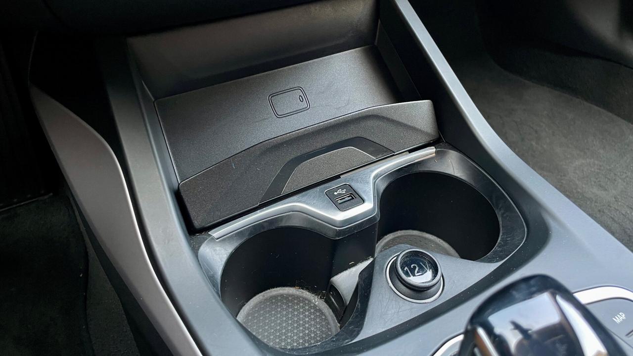 BMW 116D 1.5 BUSINESS ADVANTAGE 116CV - SEDILI RISCALDATI, NEOPATENTATI