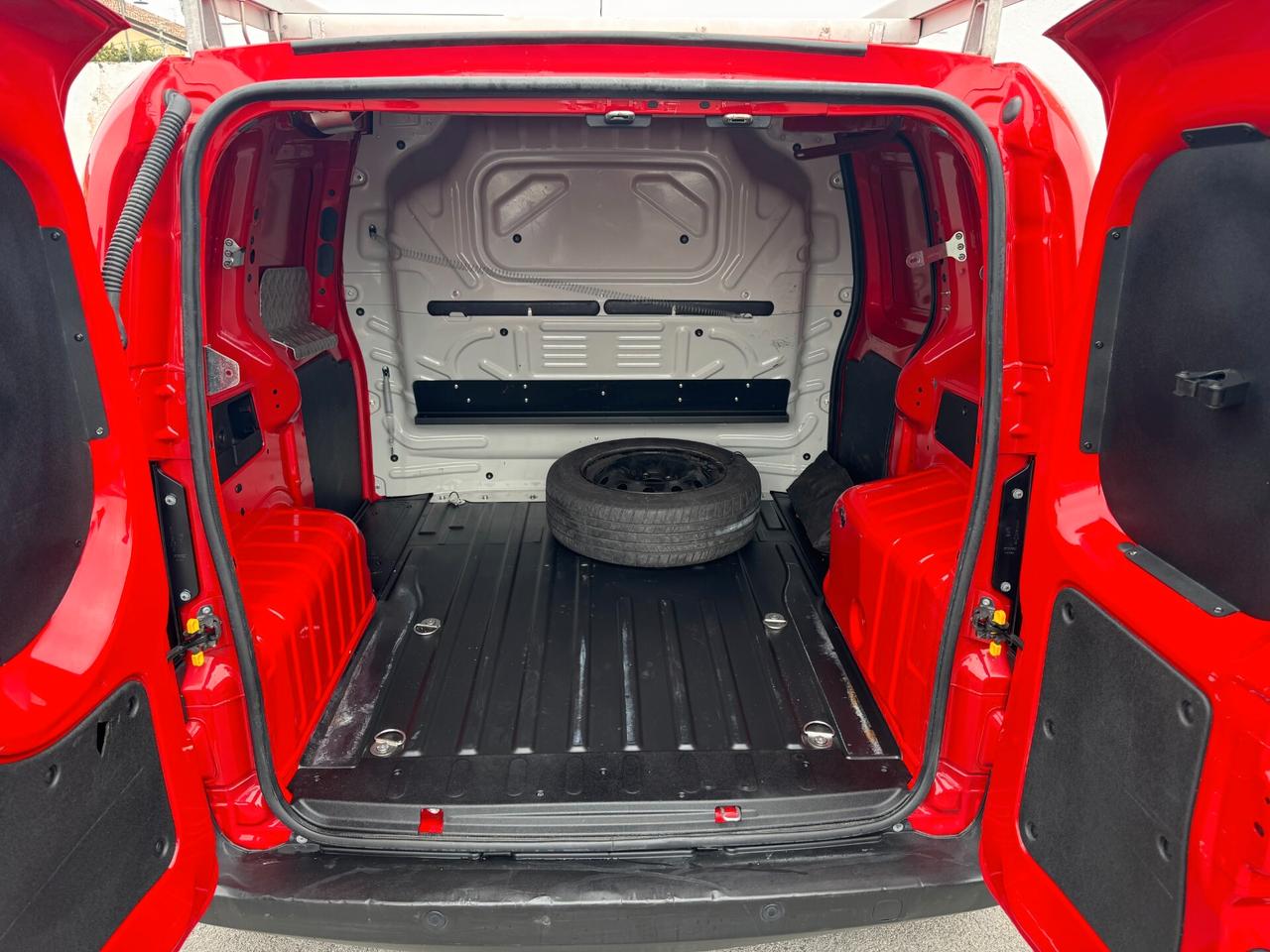 Fiat Fiorino 1.3 MJT 95CV Furgone Adventure E5+