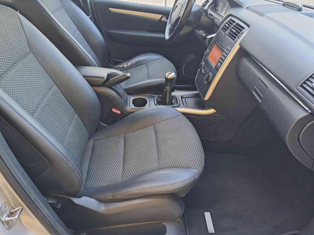 MERCEDES-BENZ B 180 CDI Premium ok neopatentati