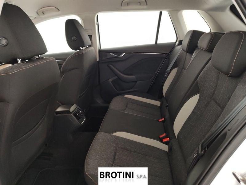 Škoda Kamiq 1.0 TSI 95cv BLACK DOTS