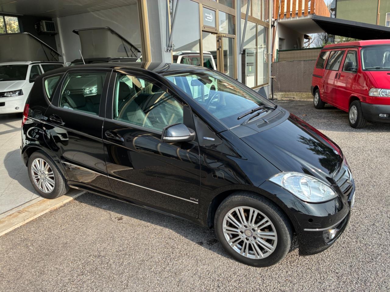 Mercedes-benz A 160 BlueEFFICIENCY Special Edition