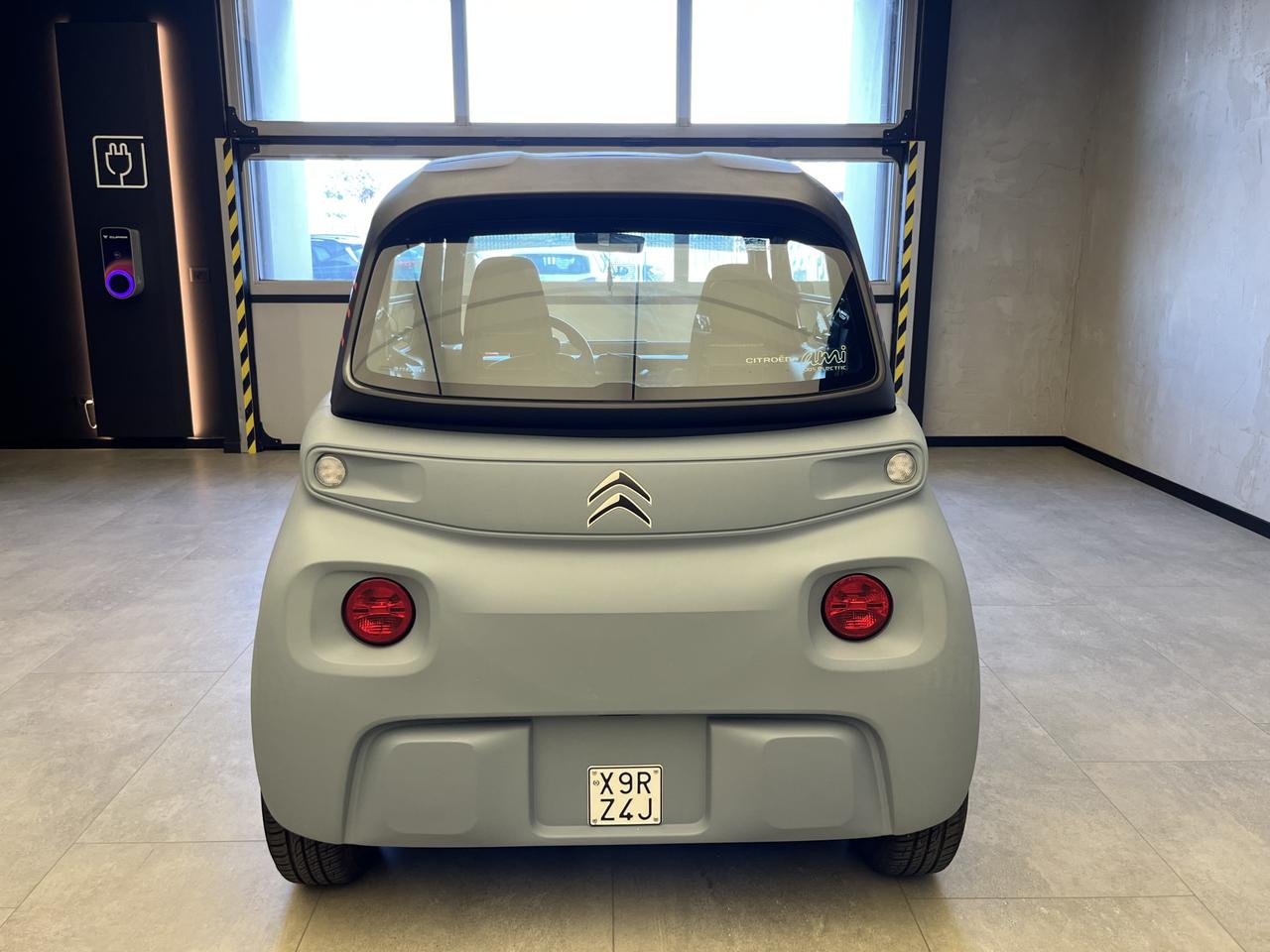 CITROEN AMI - AMI ORANGE