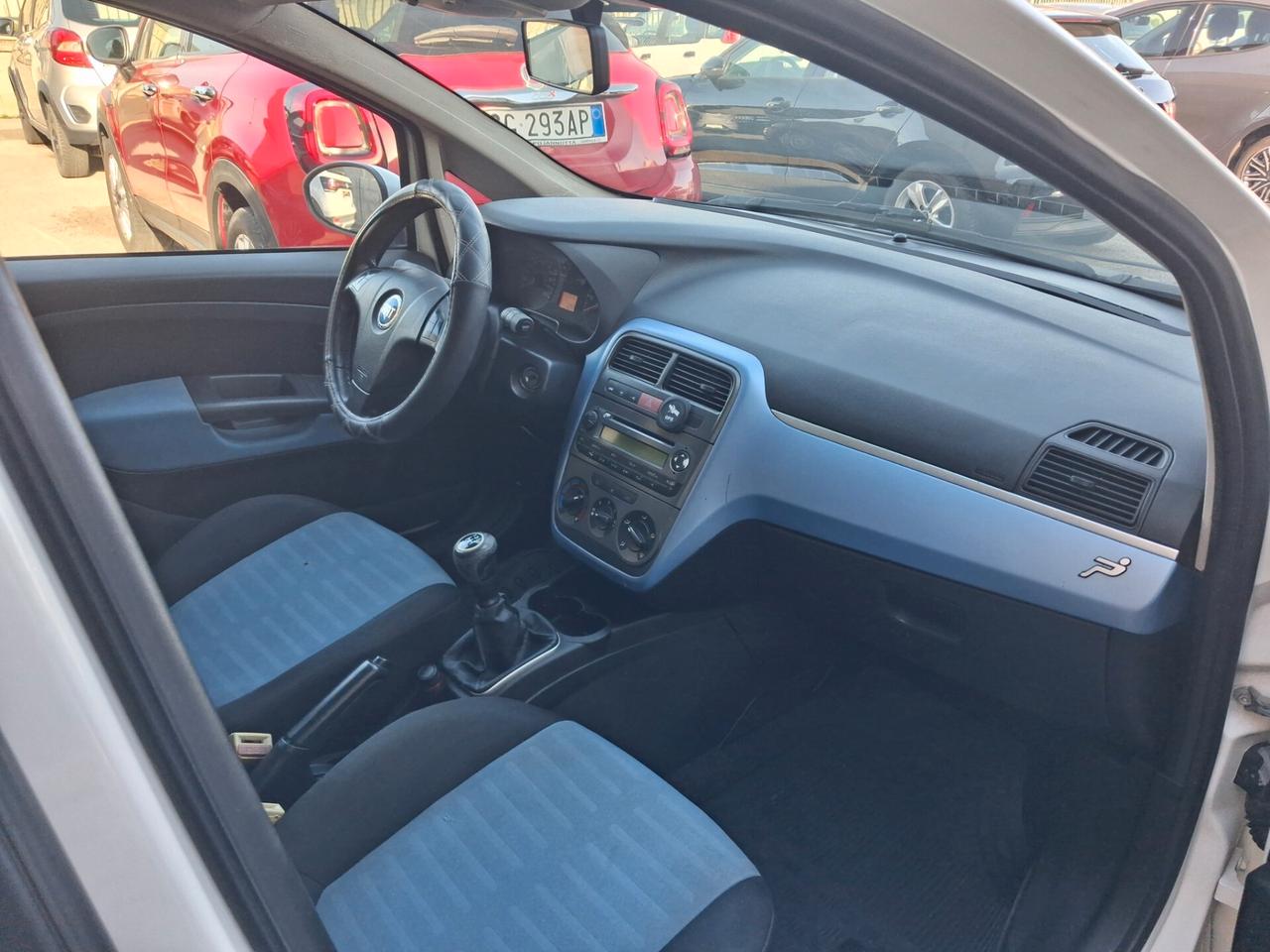 Fiat Grande Punto 1.3 MJT 75 CV 5 porte Dynamic