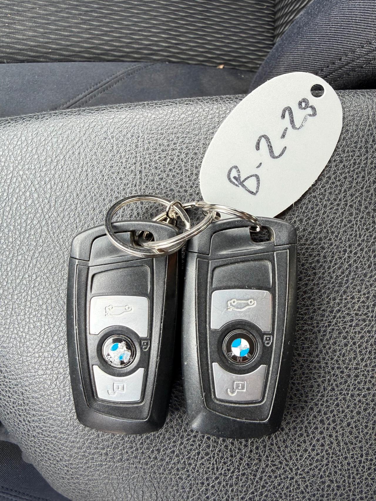 Bmw 118 118d 5p. Unique