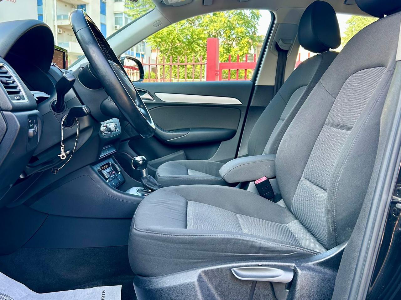 Audi Q3 2.0 TDI Business #11836