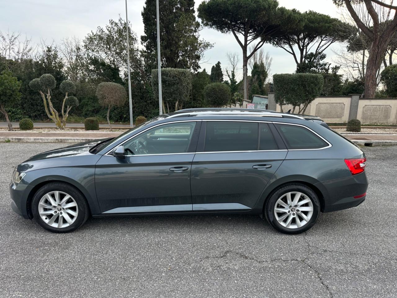 Skoda Superb 1.6 Diesel 120 CV In Perfette Condizioni