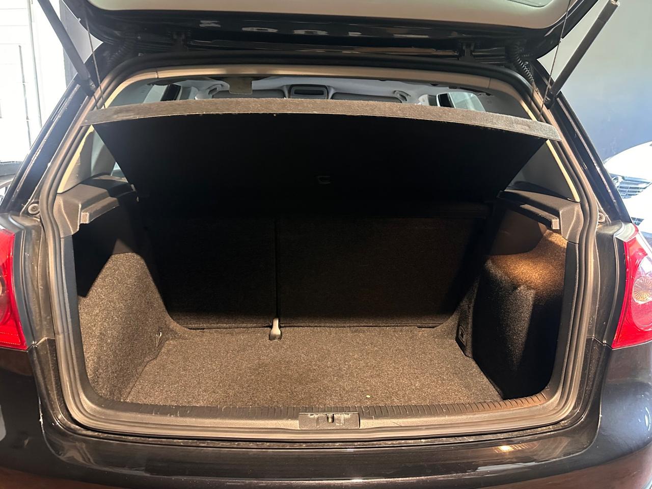 Volkswagen Golf 1.9 TDI DPF 5p. GT Sport
