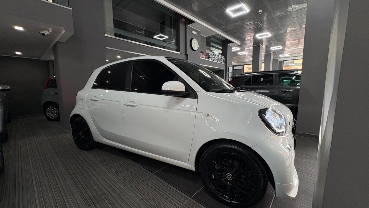 smart forFour 0.9 GPL turbo 90cv Superpassion Twinamic ITALIANA
