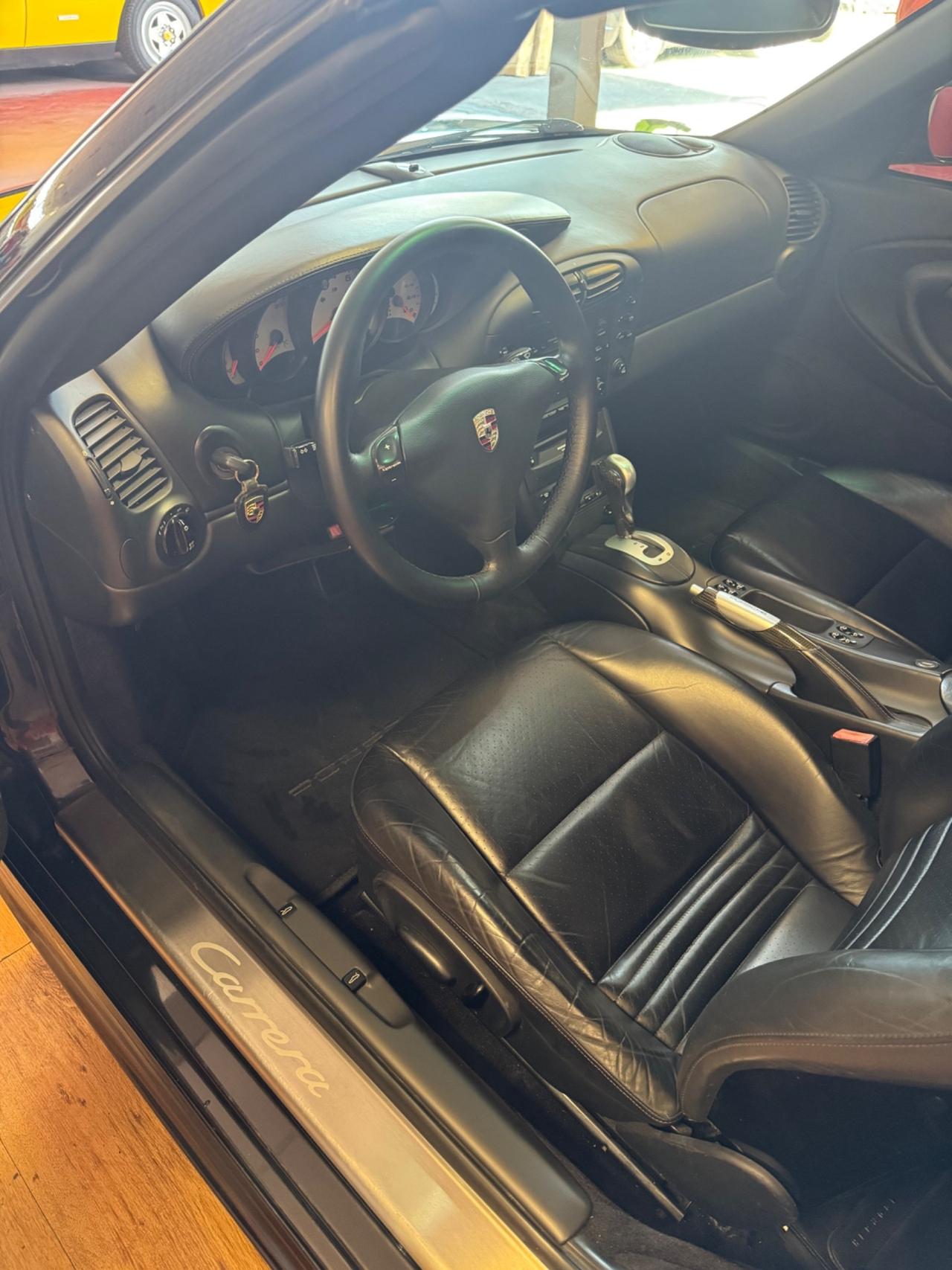 Porsche 996 Carrera 4 Cabrio