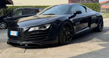 Audi R8 allestimento Full Carbonio