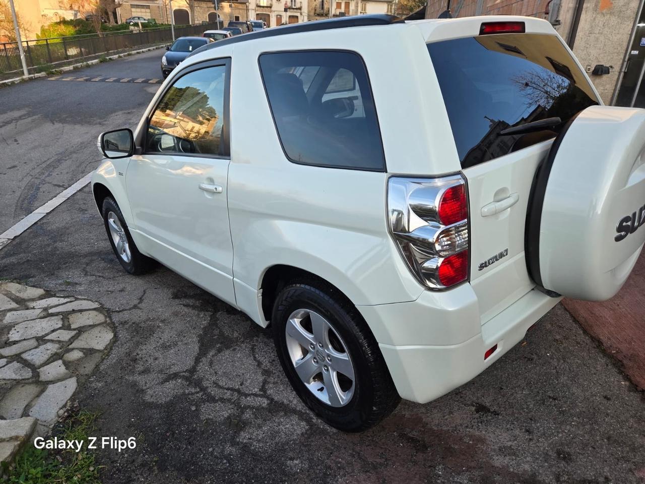 Suzuki Grand Vitara 1.9 DDiS 3 porte