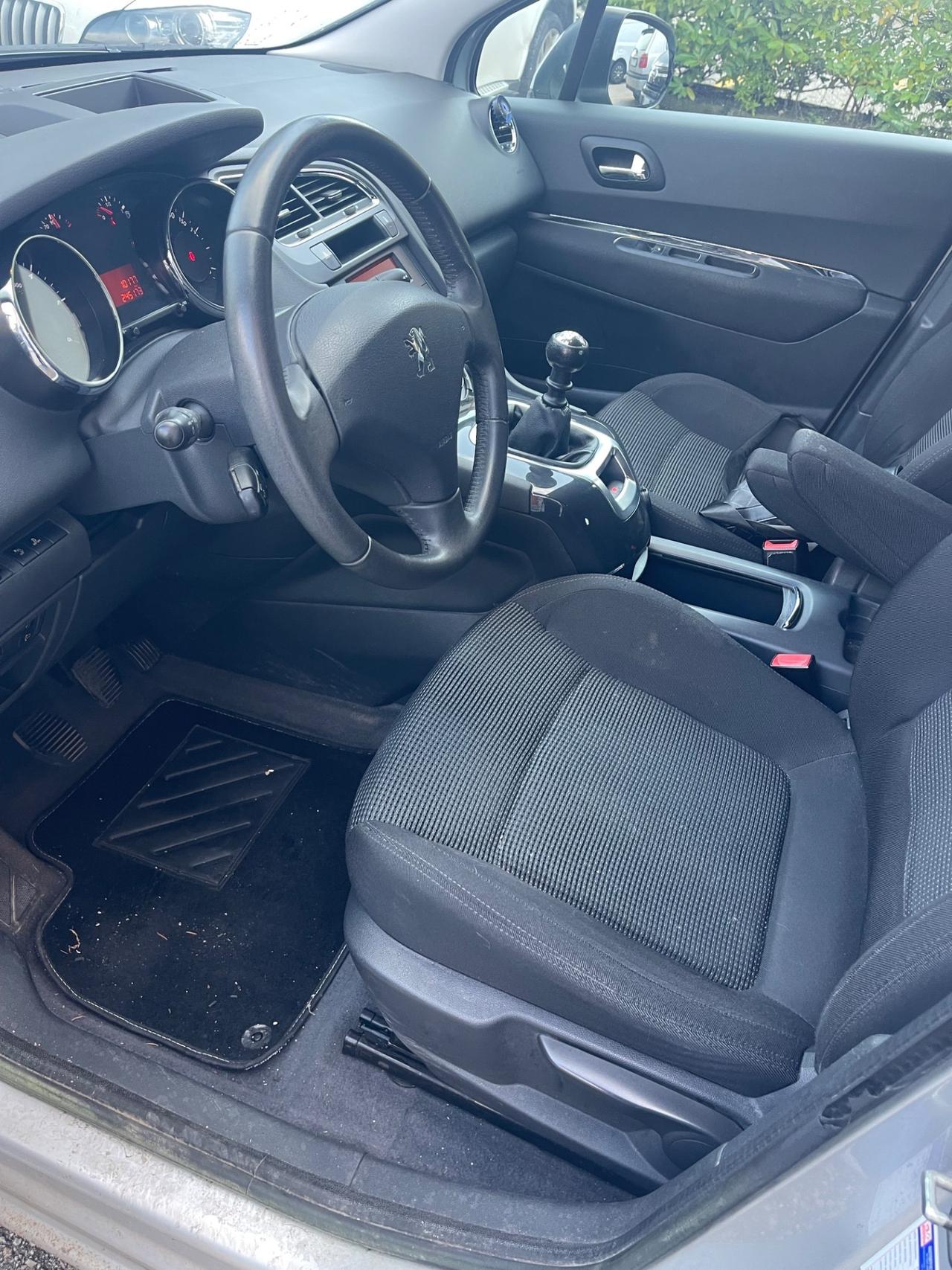 Peugeot 5008 1.6 HDi 112CV Business 7 POSTI