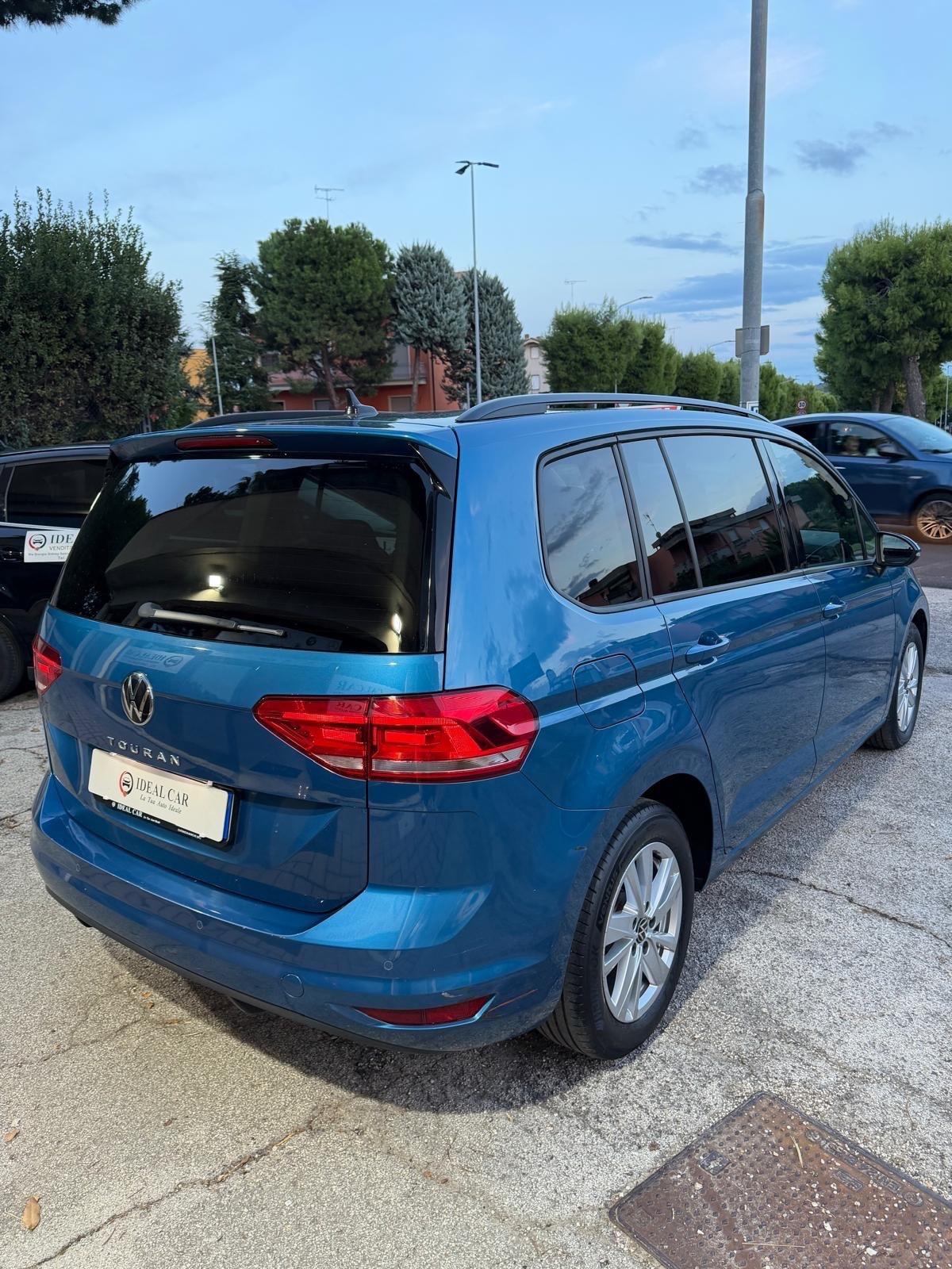 Volkswagen Touran 2.0 TDI 122 CV Executive BlueMotion 7 POSTI