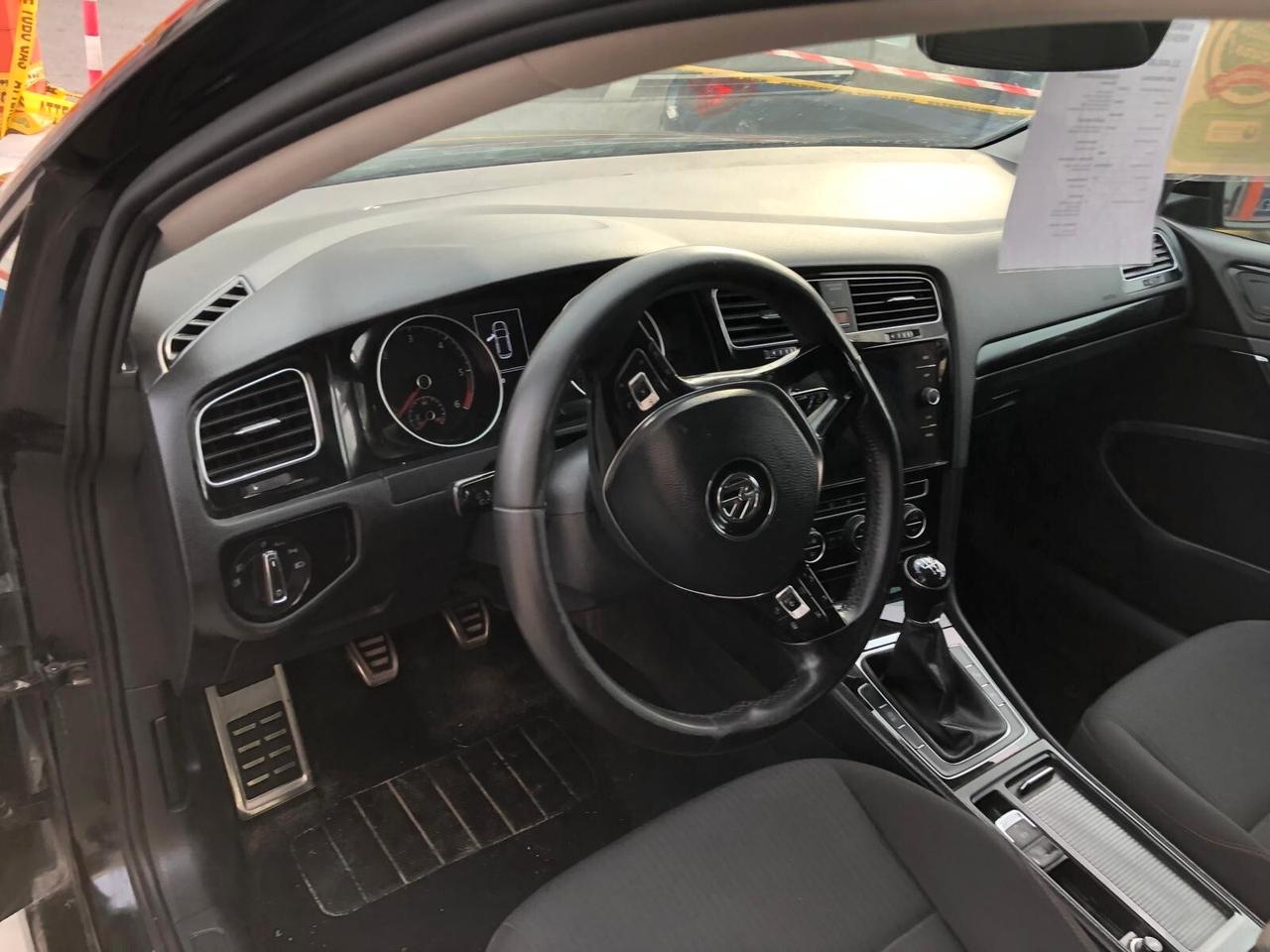 Volkswagen Golf Business 1.6 TDI 5p. SOUND GARANZIA EUROPEA 12 MESI RINNOVABILE FINO A 60 MESI!!!