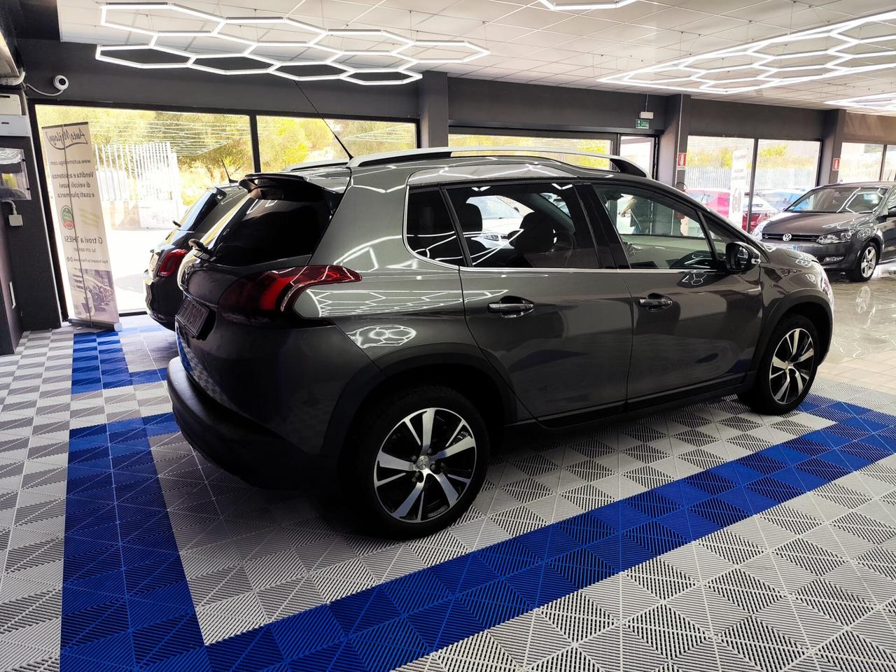 Peugeot 2008 BlueHDi 100 S&S Allure