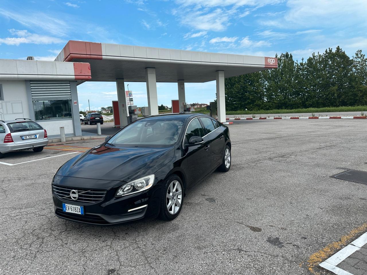 Volvo S60 D2 R-design Momentum