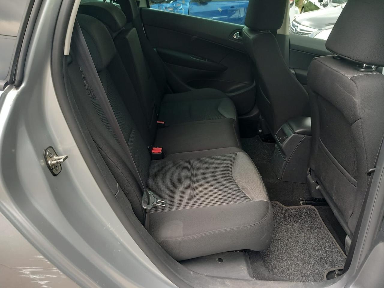 Peugeot 308 1.6 8V e-HDi 112CV Stop&Start SW Access
