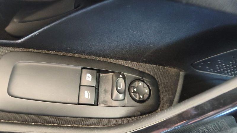 Peugeot 208 208 5p 1.2 puretech Active gpl 82cv