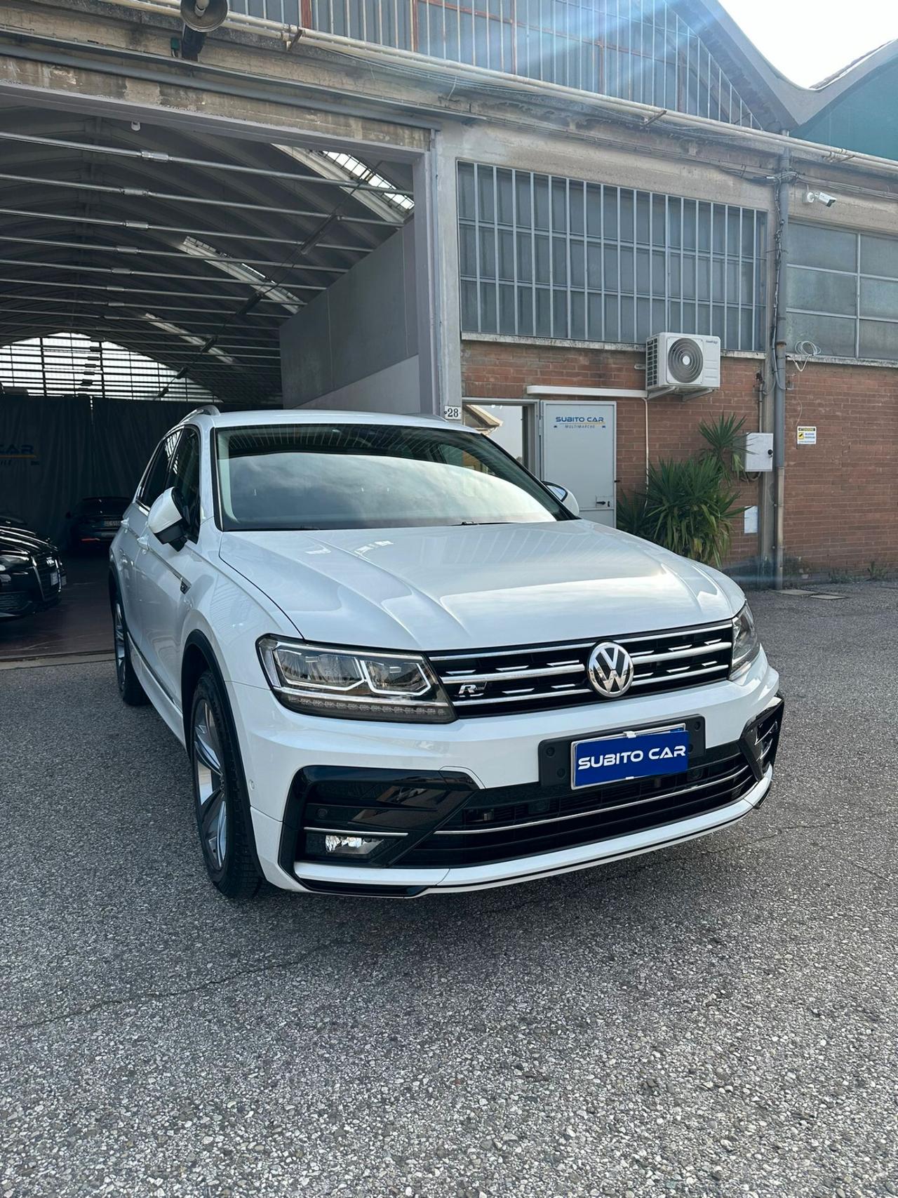 Volkswagen Tiguan 2.0 TDI SCR 4MOTION R-LINE