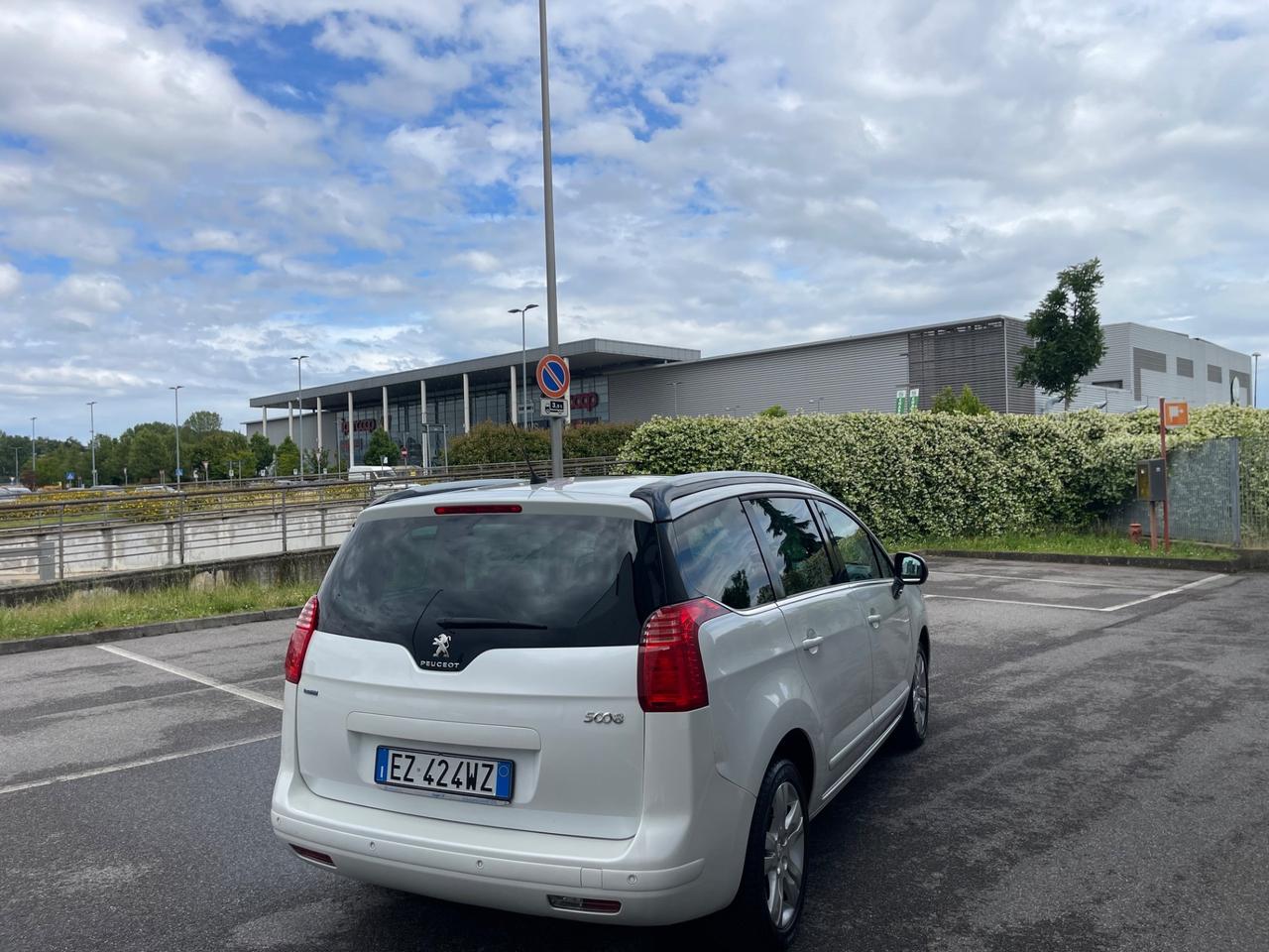 Peugeot 5008 BlueHDi 120 S&S Allure