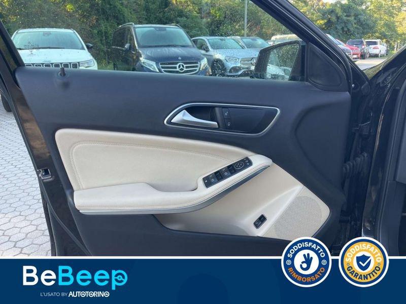 Mercedes-Benz GLA 200 D SPORT AUTO