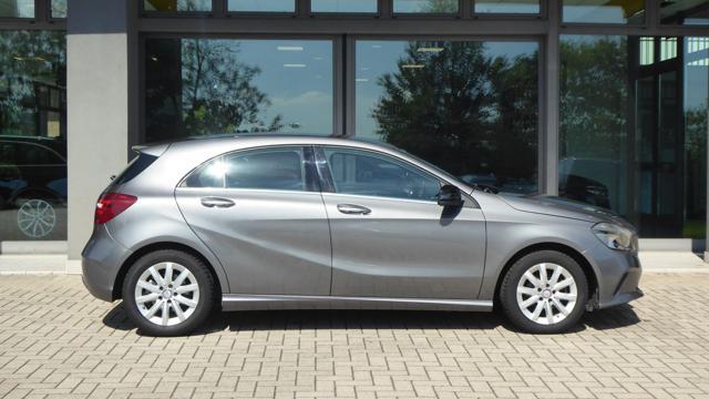 MERCEDES-BENZ A 160 d Automatic Business