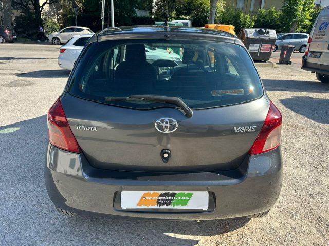 TOYOTA Yaris 1.3 5 porte Sol