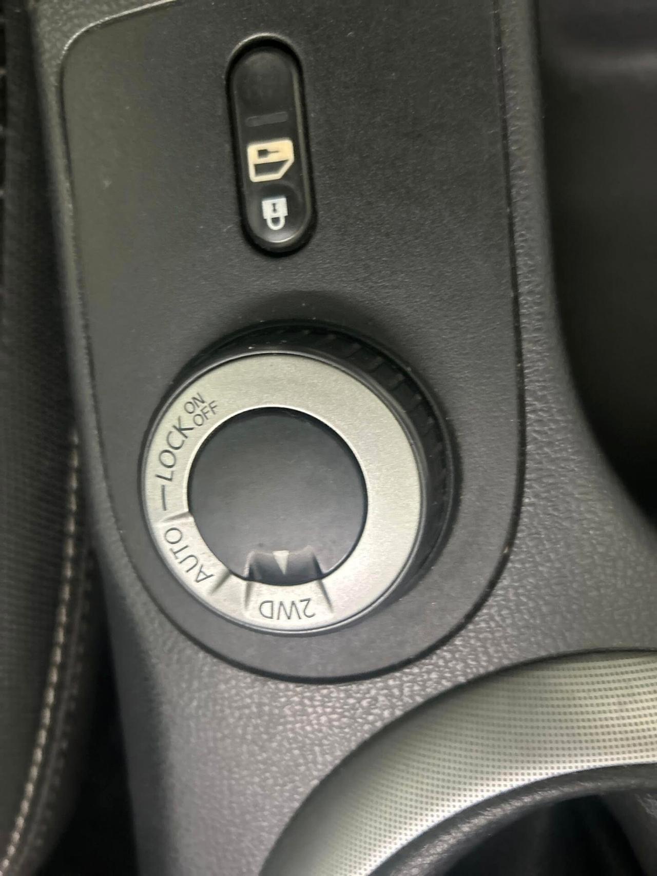 Nissan Qashqai 2.0- 4X4- Benz- UNIPROP