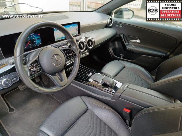 MERCEDES-BENZ A 180 d Automatic Business