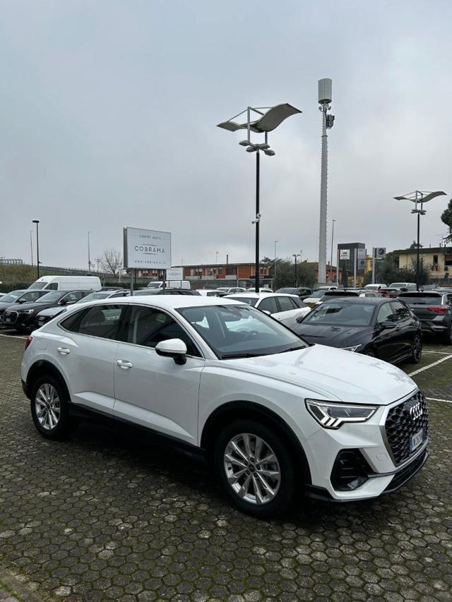 AUDI Q3 SPB 40 TFSI quattro S tronic Business Plus