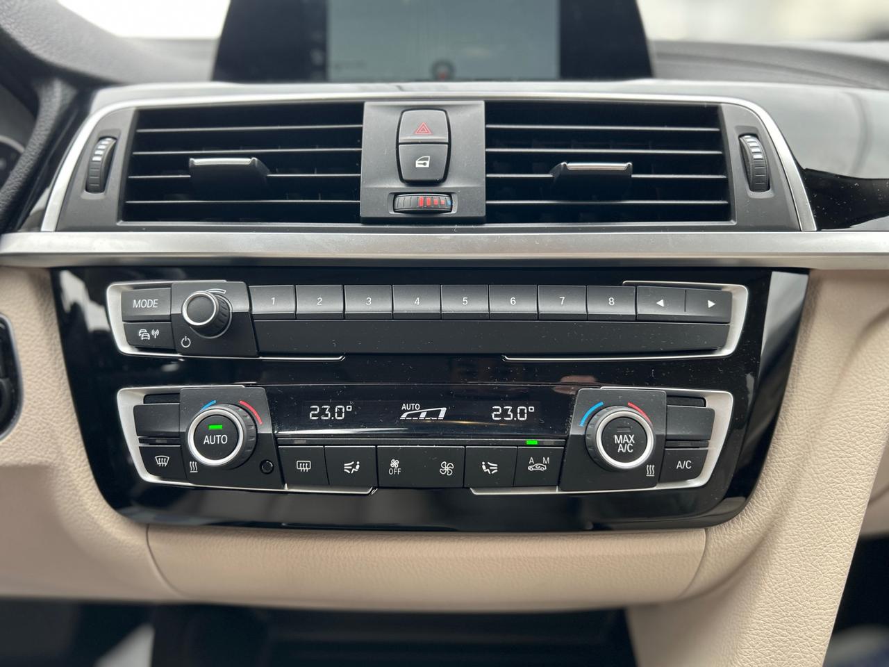 BMW Serie 3 Touring 318d Touring Luxury auto