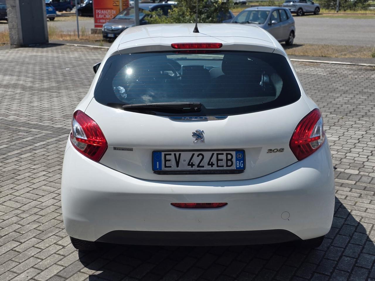 Peugeot 208 1.2 VTi 82 CV 5 porte Allure