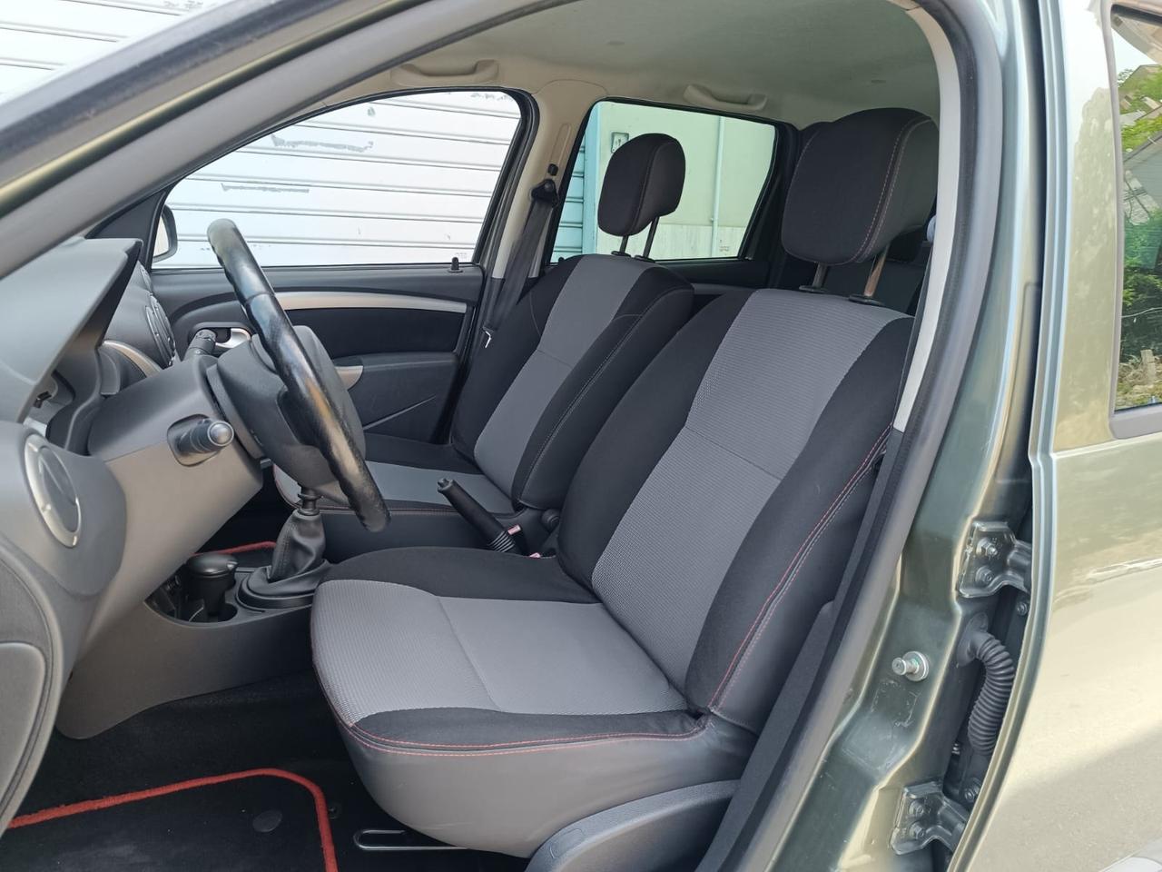 Dacia Duster 1.5 dCi 110CV 4x2 Lauréate