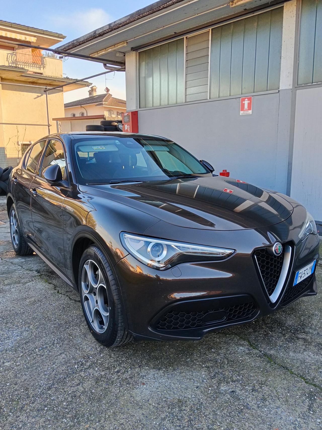 Alfa Romeo Stelvio 2.2 Turbodiesel 160 CV AT8 RWD Business