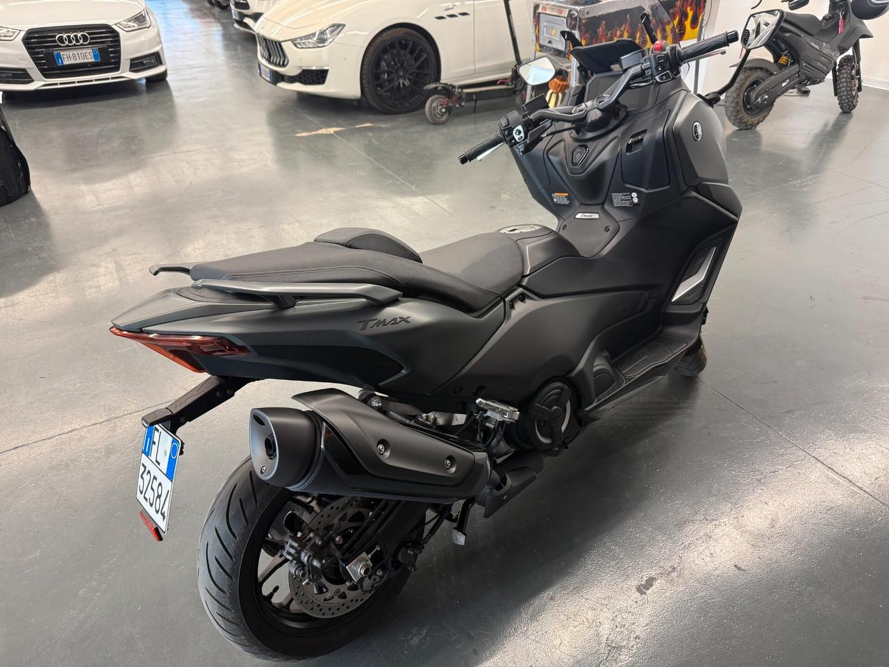 Yamaha TMAX 560