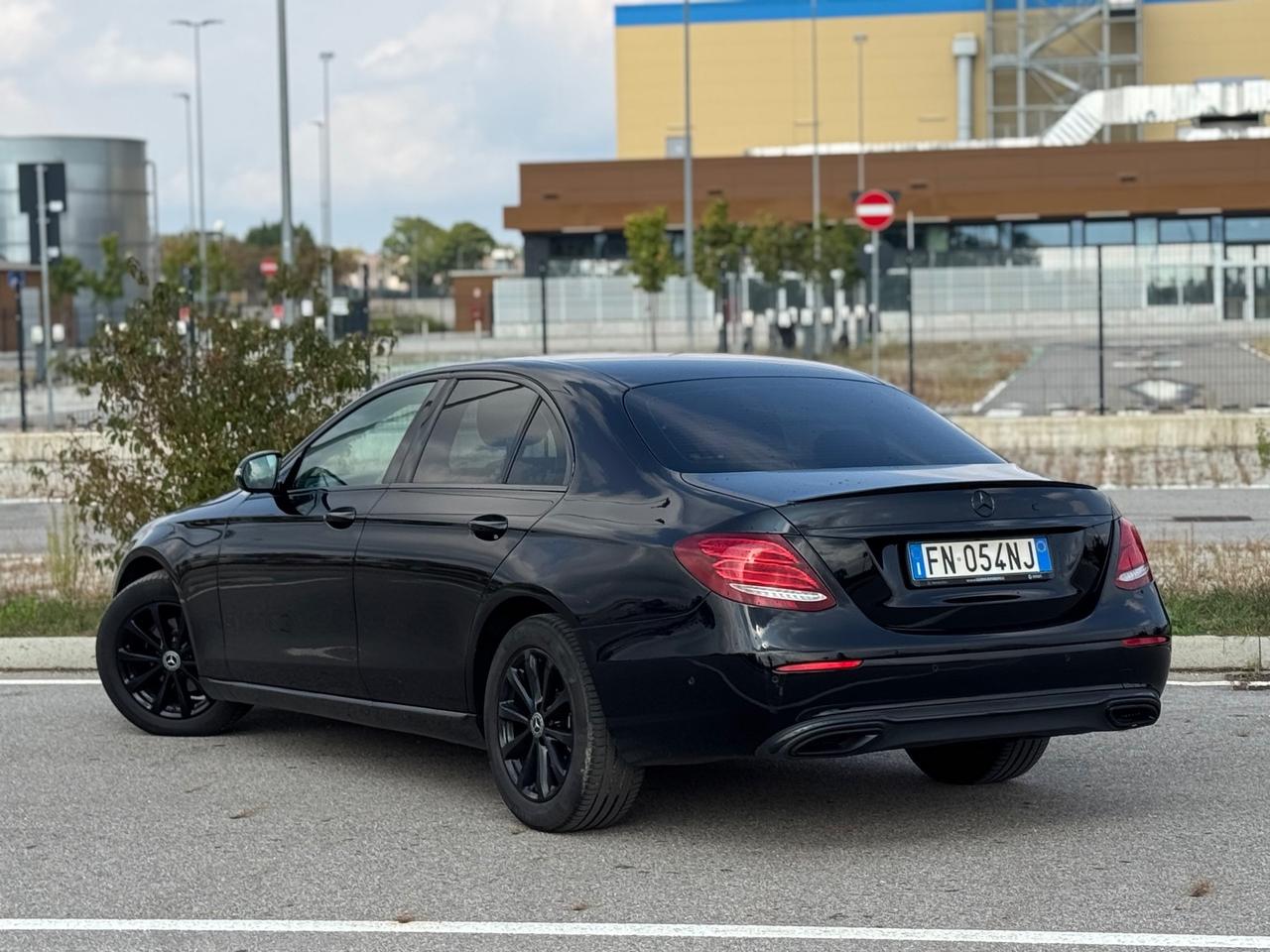 Mercedes-benz E 200 d Auto Premium Plus