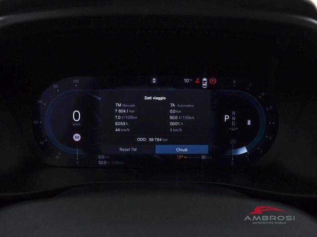 VOLVO XC40 2.0 b3 Plus Dark auto - AUTOCARRO N1