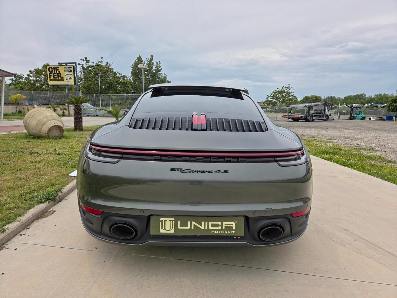 Porsche 911 Carrera 4S