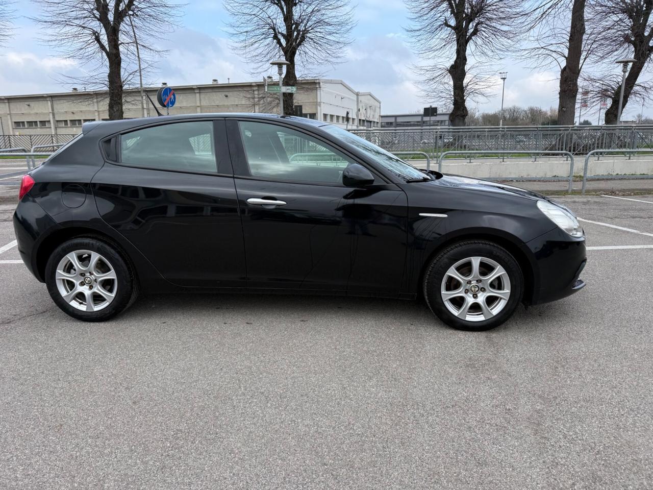 Alfa Romeo Giulietta 1.6 JTDm-2 105 CV Exclusive