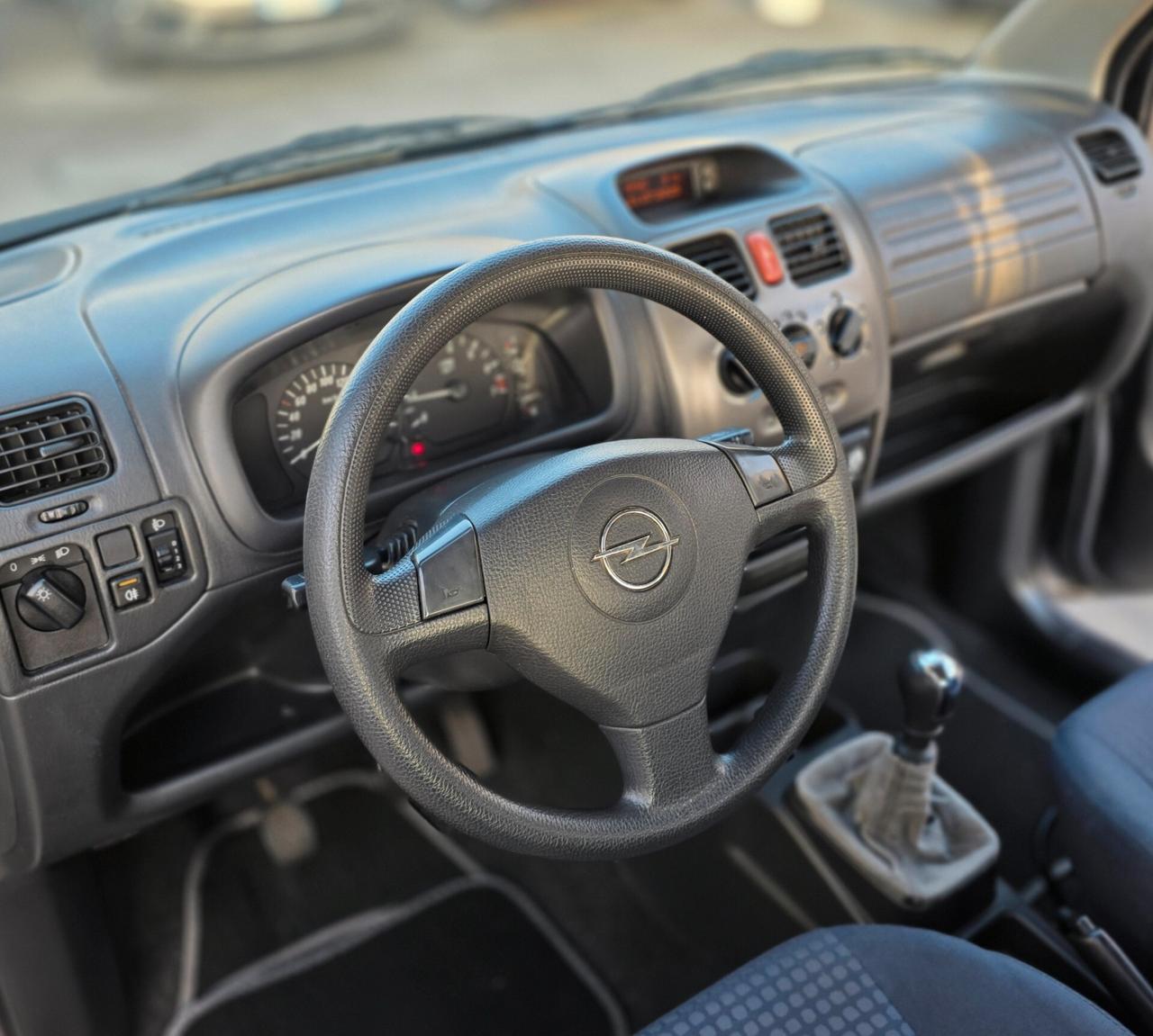 Opel Agila 1.2 16V Enjoy