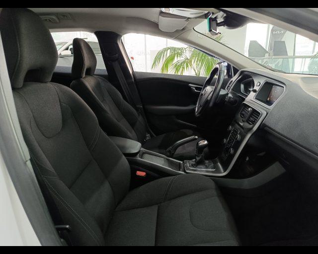 VOLVO V40 D2 Kinetic