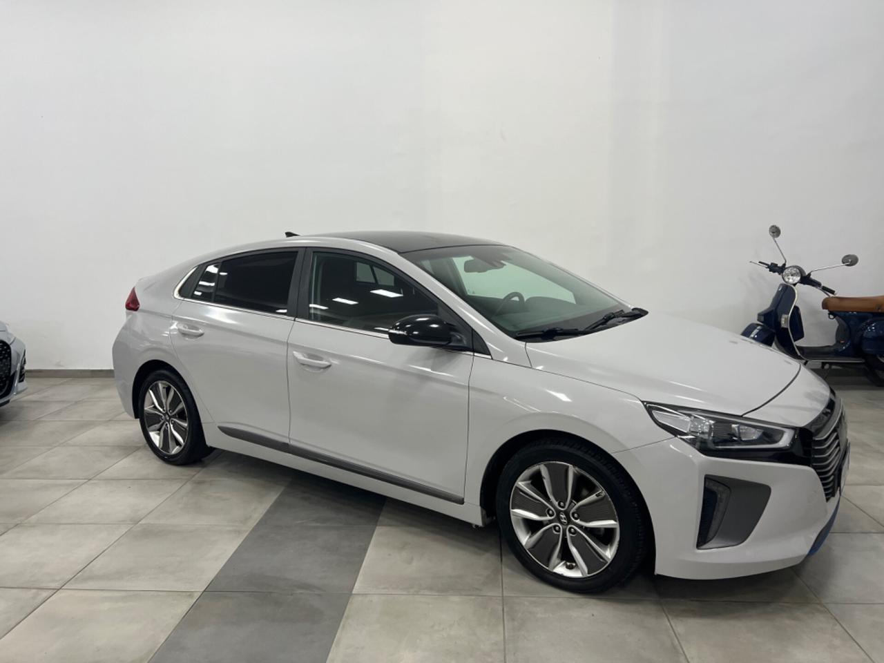 Hyundai Ioniq 1.6 Hybrid DCT Style -anno 2018 - km 130.000