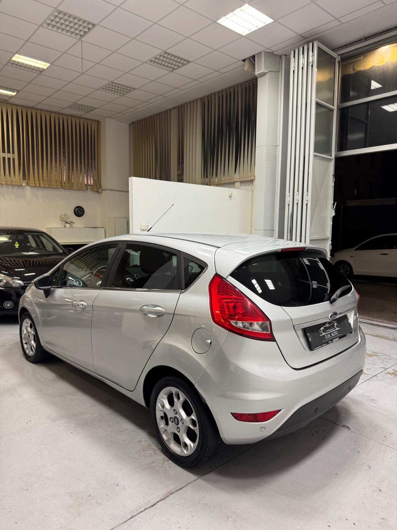 Ford Fiesta 1.4 5p. Bz.- GPL Titanium