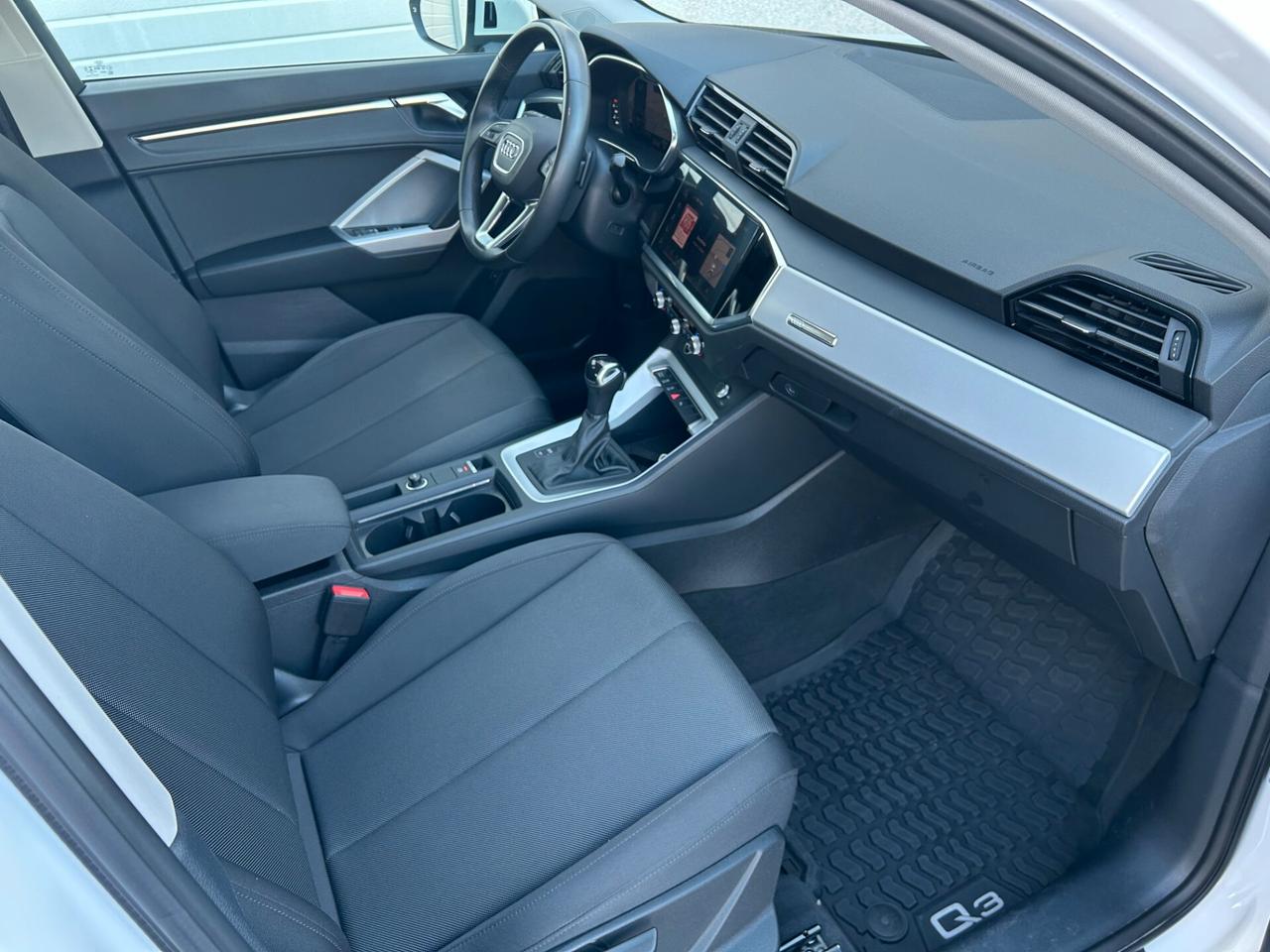 Audi Q3 35 TDI S tronic Business Advanced