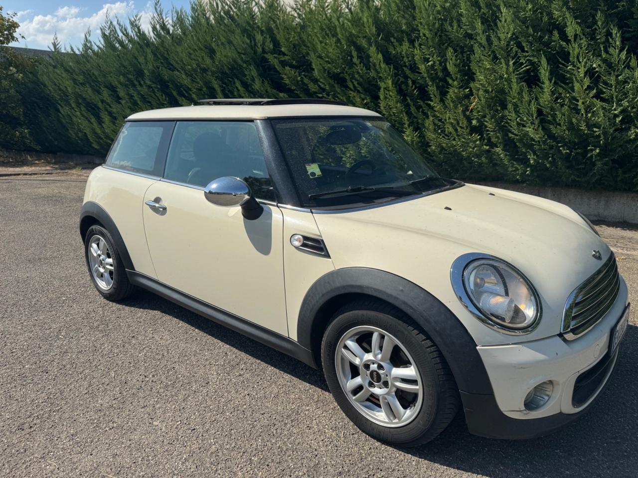 Mini 1.6 16V One (55kW)