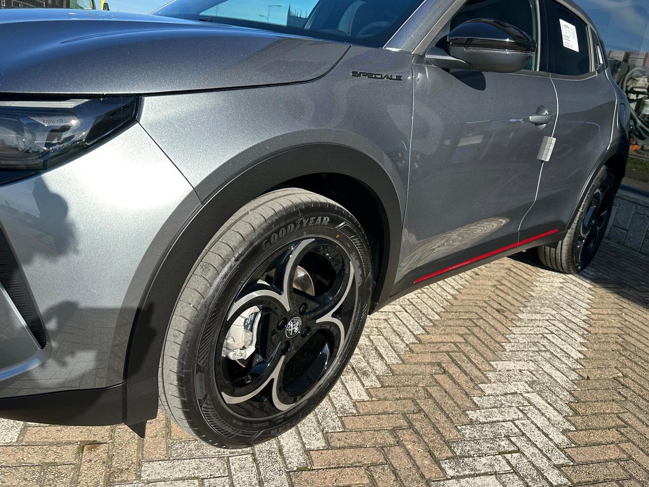 Alfa Romeo Junior 1.2 136 CV Hybrid eDCT6 Speciale