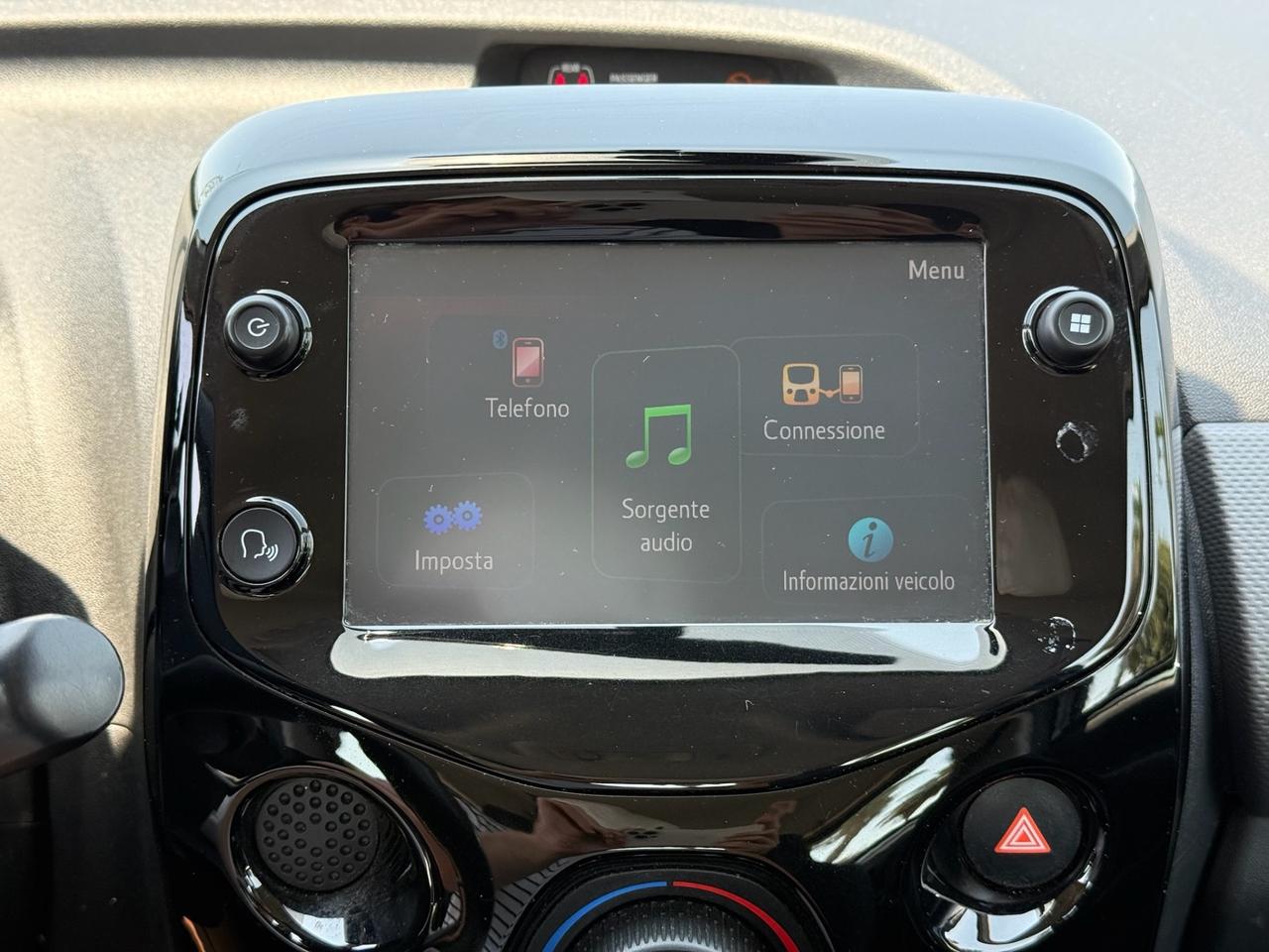 PEUGEOT 108 2018 1.0 VTi 72cv 5 porte Allure