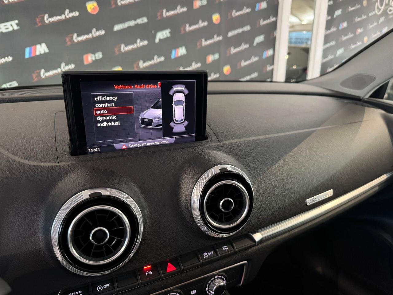 Audi A3 1.6 TDI 116 CV TETTO*CAMERA