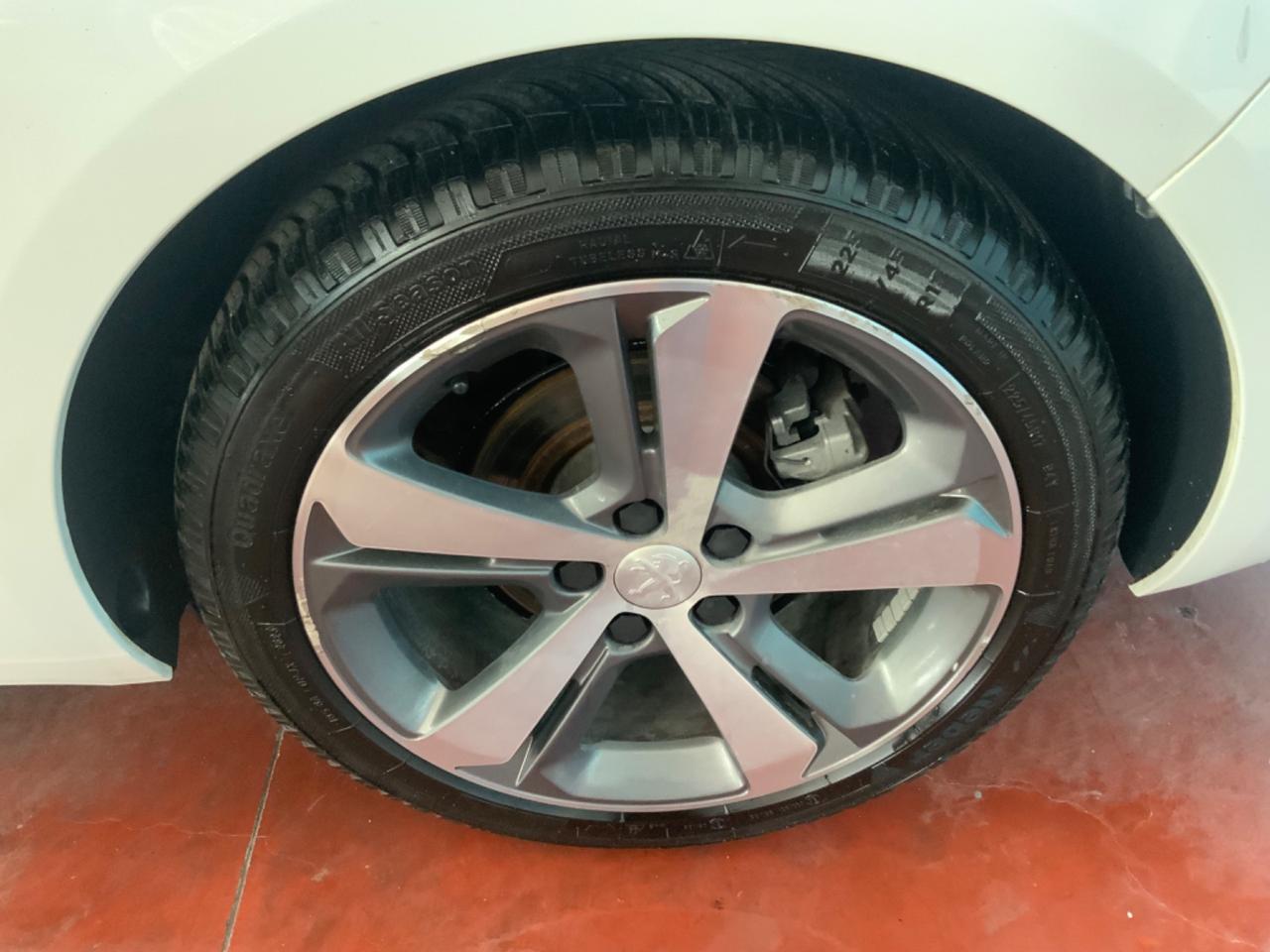 Peugeot 308 BlueHDi 100 S&S SW Active
